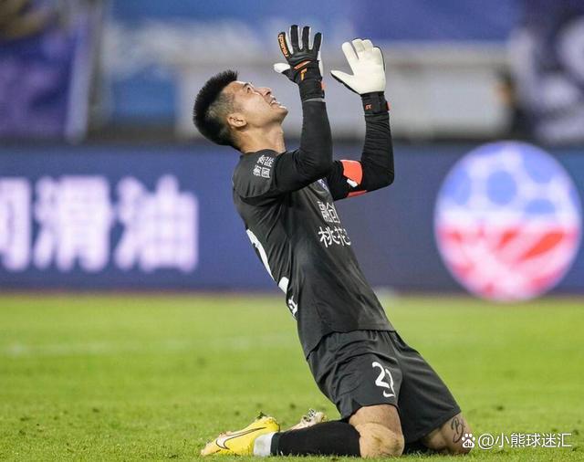 亚冠今晚走向成谜，武汉三镇刷新队史纪录，更衣室稳定，身体对抗强度拉满的简单介绍